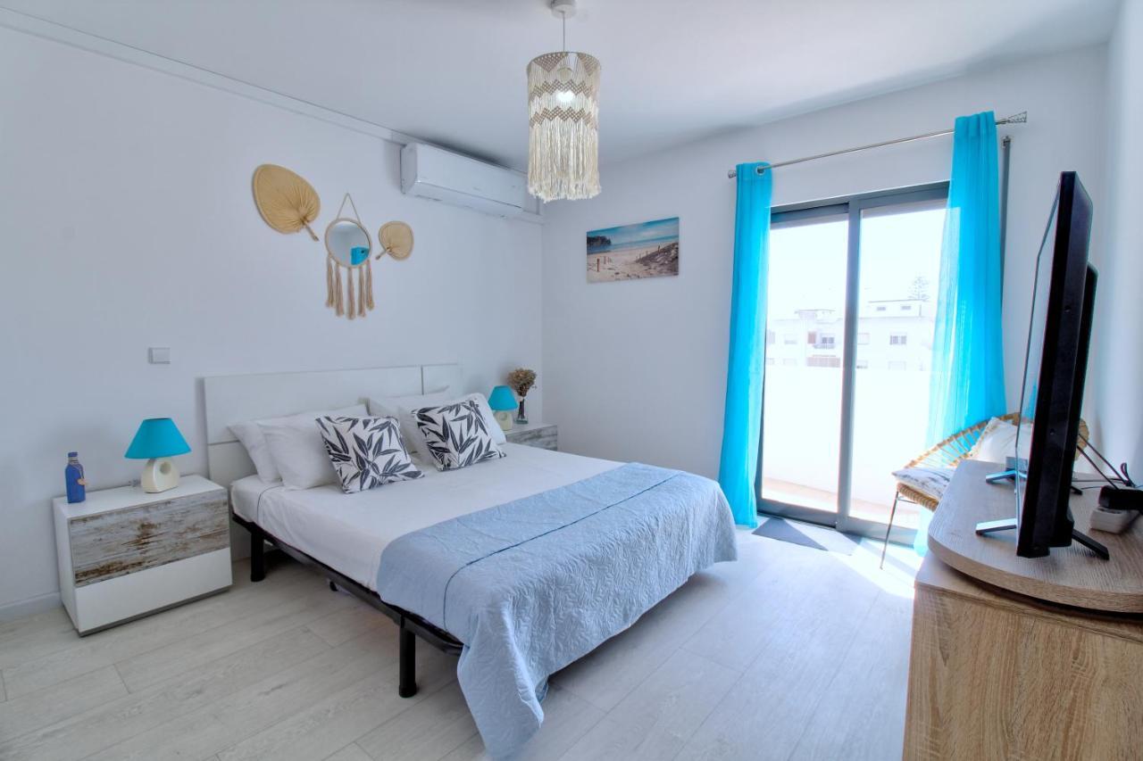 Center Location, Ac, Swimming Pool, And Parking Apartment Olhao Ngoại thất bức ảnh