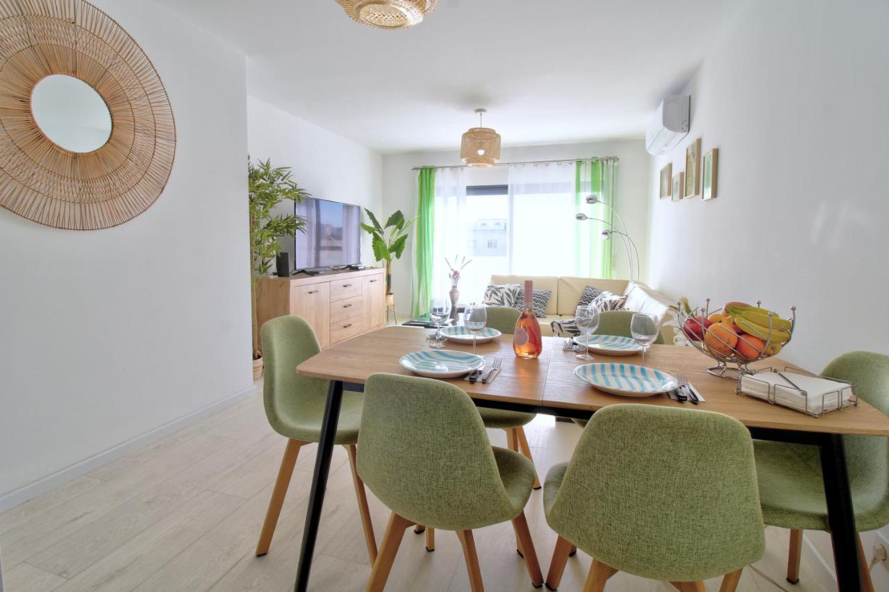 Center Location, Ac, Swimming Pool, And Parking Apartment Olhao Ngoại thất bức ảnh